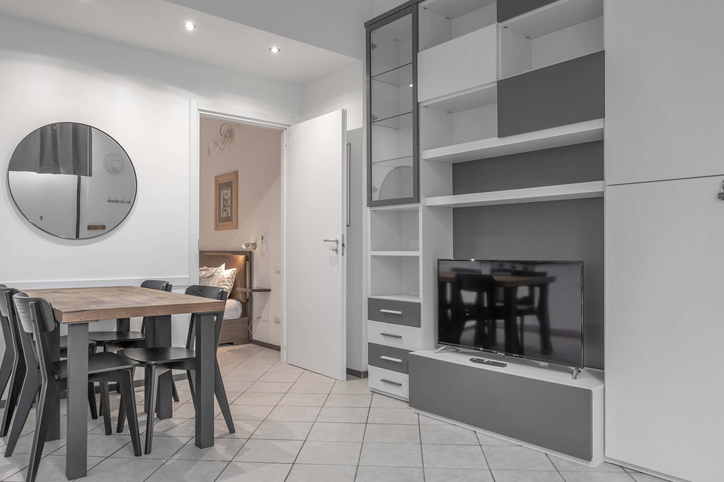 Turati Apartment 1 Modern living room with dining area - Turati Apartment 1