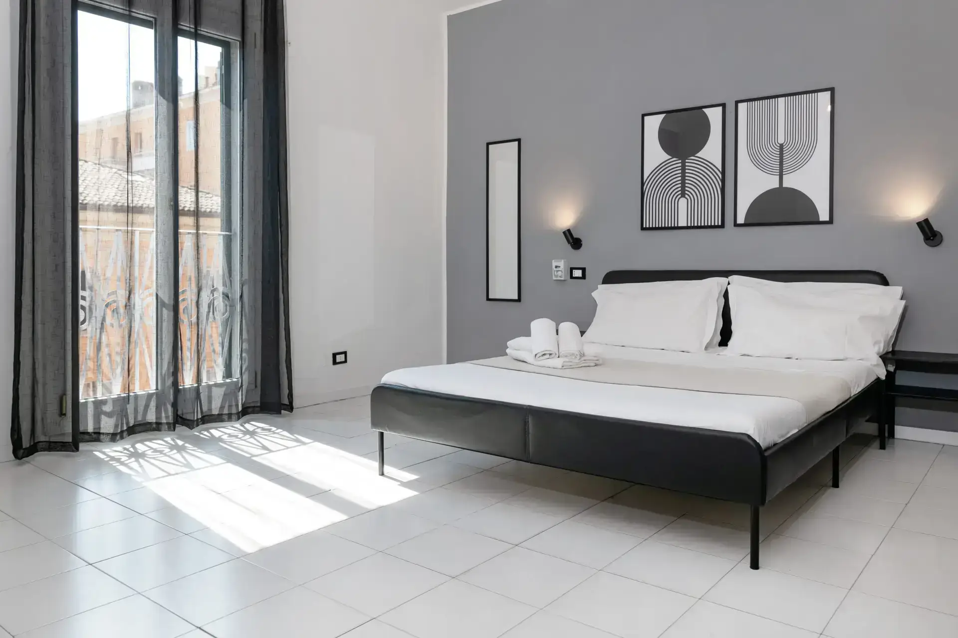 Saragozza Apartment 6 Modern bedroom with natural light - Saragozza Apartment 6